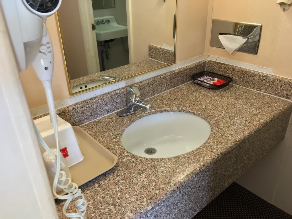 Red Carpet Inn - Геттисберг Экстерьер фото